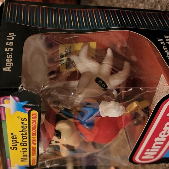 Nintendo - Picture 7 of 8